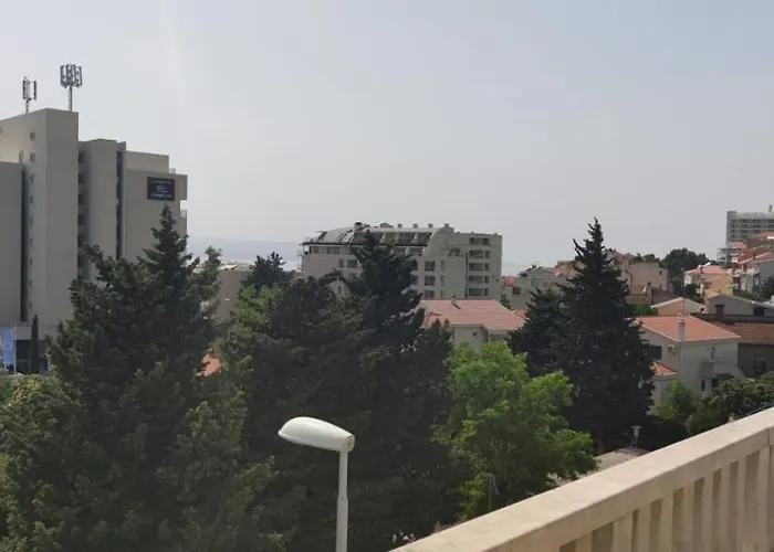 Happy Basset Terrace Apartament