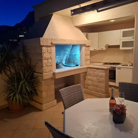 Happy Basset Terrace Appartement